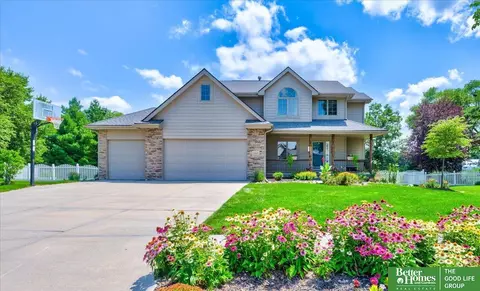 10115 S 201st St, Gretna, NE 68028