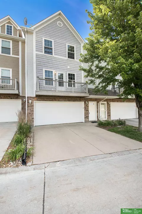 6017 N 167th Terrace Plz, Omaha, NE 68116