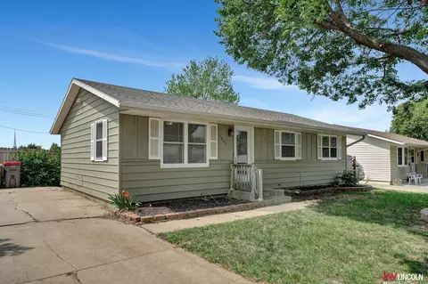 1409 Hartley St, Lincoln, NE 68521
