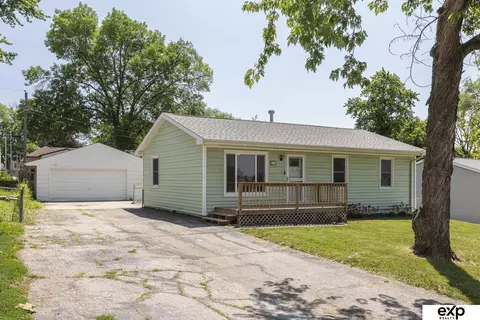 7629 S 40 St, Bellevue, NE 68147
