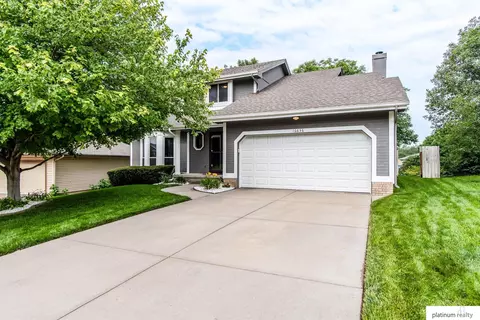 16636 Adams St, Omaha, NE 68135