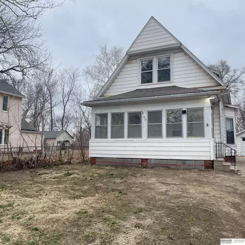1506 Cady Ave, Omaha, NE 68110