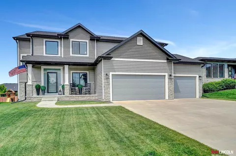 6400 Kelsey Ln, Lincoln, NE 68516