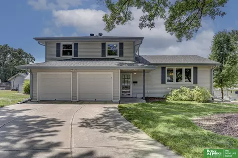 13215 Cedar Cir, Omaha, NE 68144