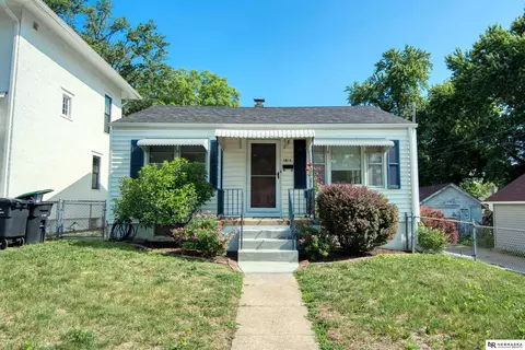 4814 Grant St, Omaha, NE 68104