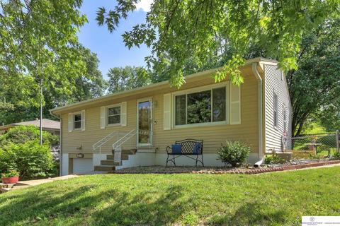 9405 Tomahawk Blvd, Omaha, NE 68134