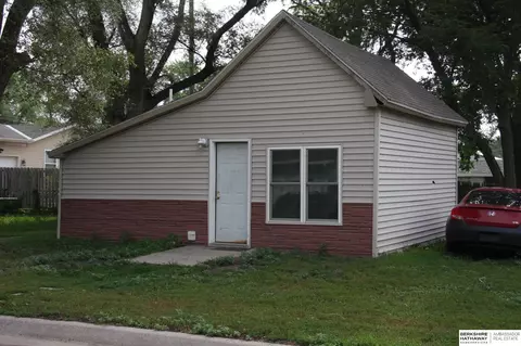 324 S K St, Fremont, NE 68025