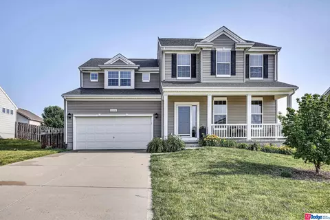 11108 Sherman St, Papillion, NE 68046