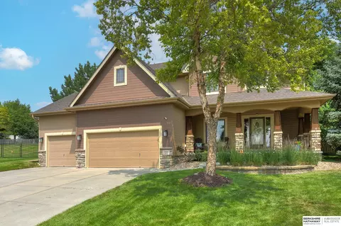 17307 Monroe Cir, Omaha, NE 68135