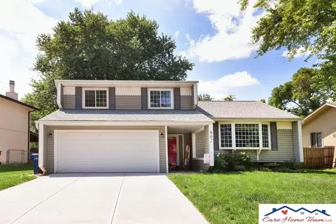 902 Kountze Memorial Dr, Bellevue, NE 68005