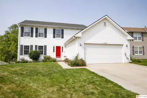 14838 Ruggles St, Omaha, NE 68116