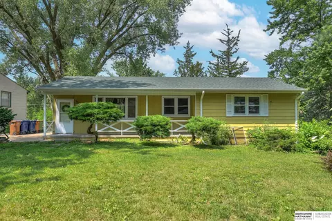 112 Kirby Ave, Bellevue, NE 68005