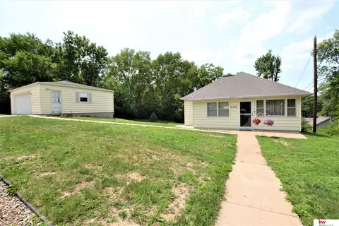 602 S 9th St, Plattsmouth, NE 68048