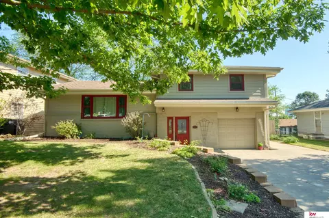 11206 Jackson St, Omaha, NE 68154