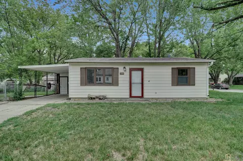 3200 N 53rd St, Lincoln, NE 68504