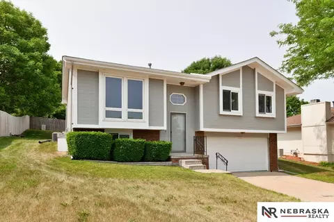 12811 Laurel Ave, Omaha, NE 68164