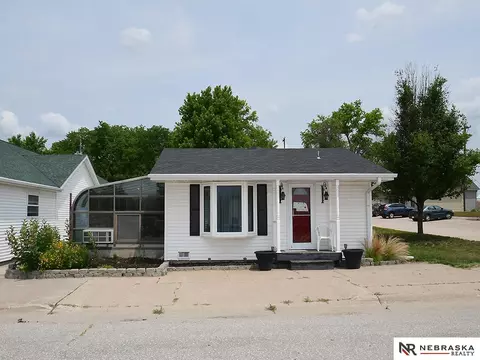 200 Washington St, Clatonia, NE 68328