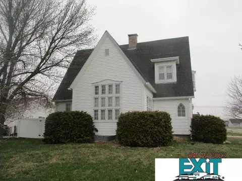 1805 Linden Ave, York, NE 68467