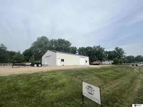 305 W Pine St, Ceresco, NE 68017