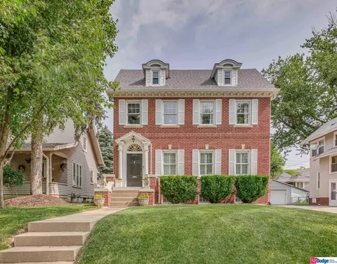 5116 Capitol Ave, Omaha, NE 68132