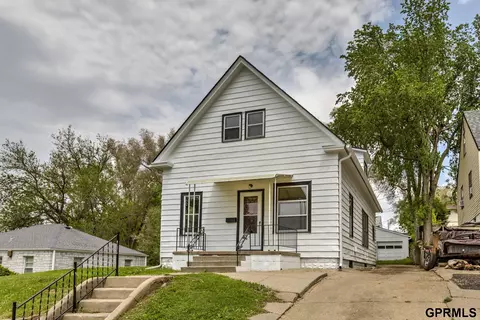 3622 Ellison Ave, Omaha, NE 68111