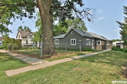 317 Colorado St, Murdock, NE 68407
