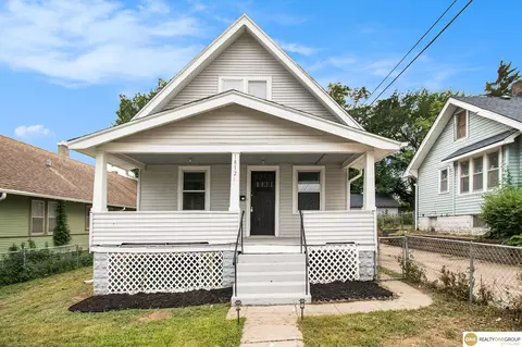 1812 N 32 St, Omaha, NE 68111