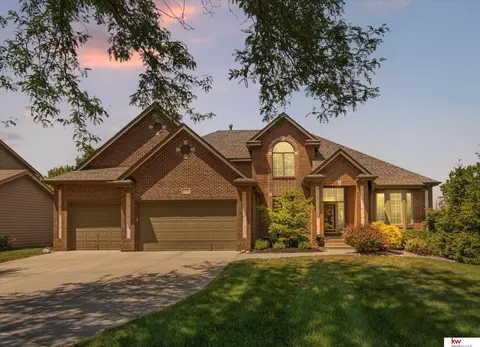 15154 Whitmore Cir, Bennington, NE 68007