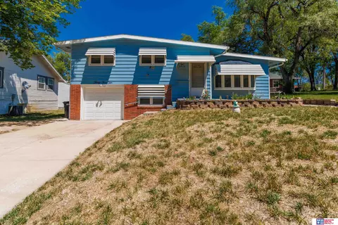 3510 S 51st St, Lincoln, NE 68506