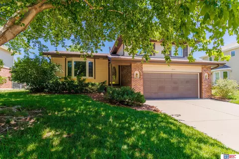 4940 S 73rd St, Lincoln, NE 68516