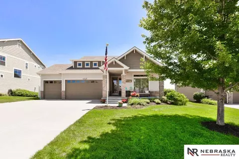 12125 S 210th St, Gretna, NE 68028