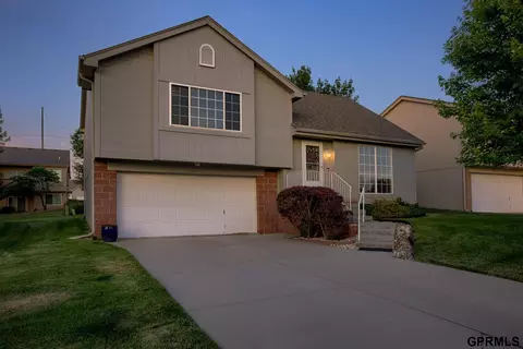 2909 N 144 Ter, Omaha, NE 68116
