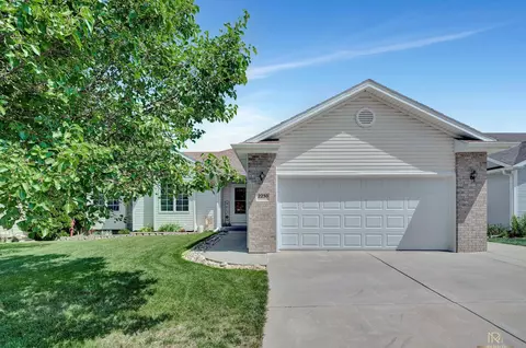 2230 Manitou Dr, Lincoln, NE 68521