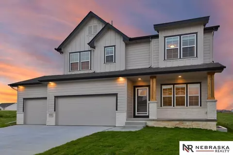 4510 S 215th Ave, Elkhorn, NE 68022