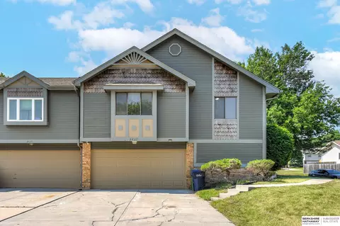 3427 Comstock Ave, Bellevue, NE 68123
