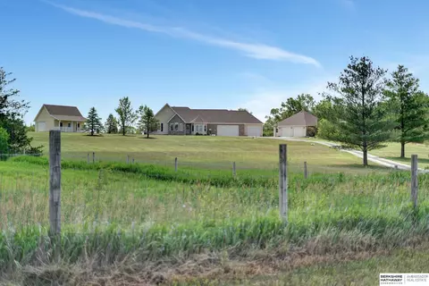 1610 S 202nd St, Eagle, NE 68347