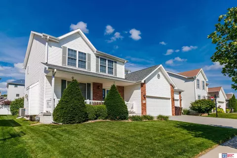 5415 W Chancery Rd, Lincoln, NE 68521