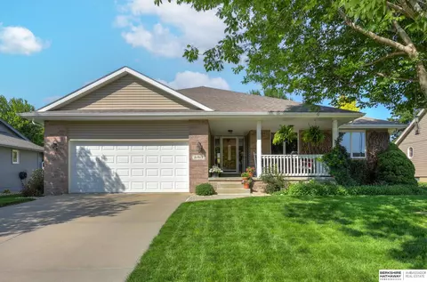 21912 Granada St, Gretna, NE 68028