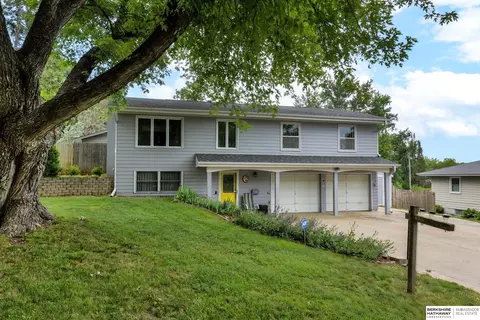 8455 Orchard Ave, Omaha, NE 68127