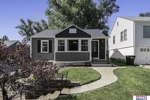 5819 Hickory St, Omaha, NE 68106