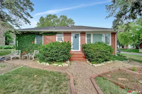 3201 S 17 St, Lincoln, NE 68502