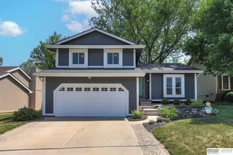 16221 Holmes Cir, Omaha, NE 68135