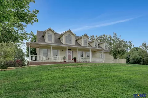 8500 Lightner Ln, Hickman, NE 68372