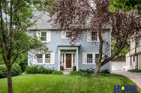 2414 Calumet Ct, Lincoln, NE 68502