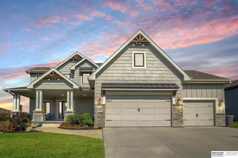9609 S 123 Ave, Papillion, NE 68046