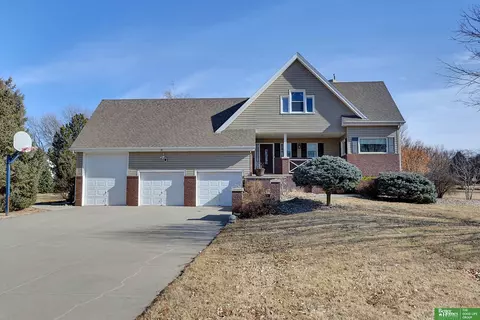 12601 S 71st St, Papillion, NE 68133