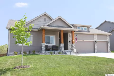 6009 George B Lake Pkwy, Elkhorn, NE 68022