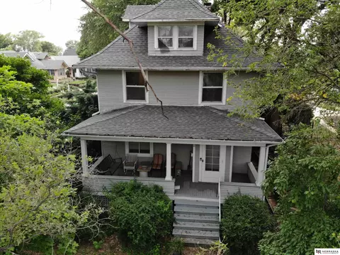 802 N 49th Ave, Omaha, NE 68132