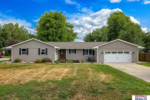 1010 Clay St, Fort Calhoun, NE 68023