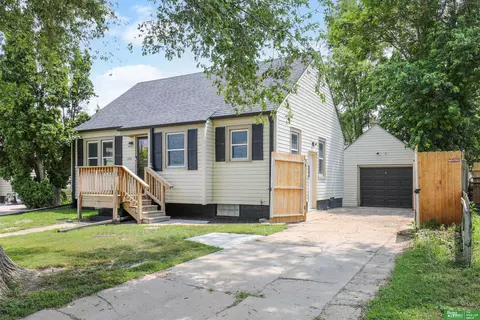 1333 E 2nd St, Fremont, NE 68025